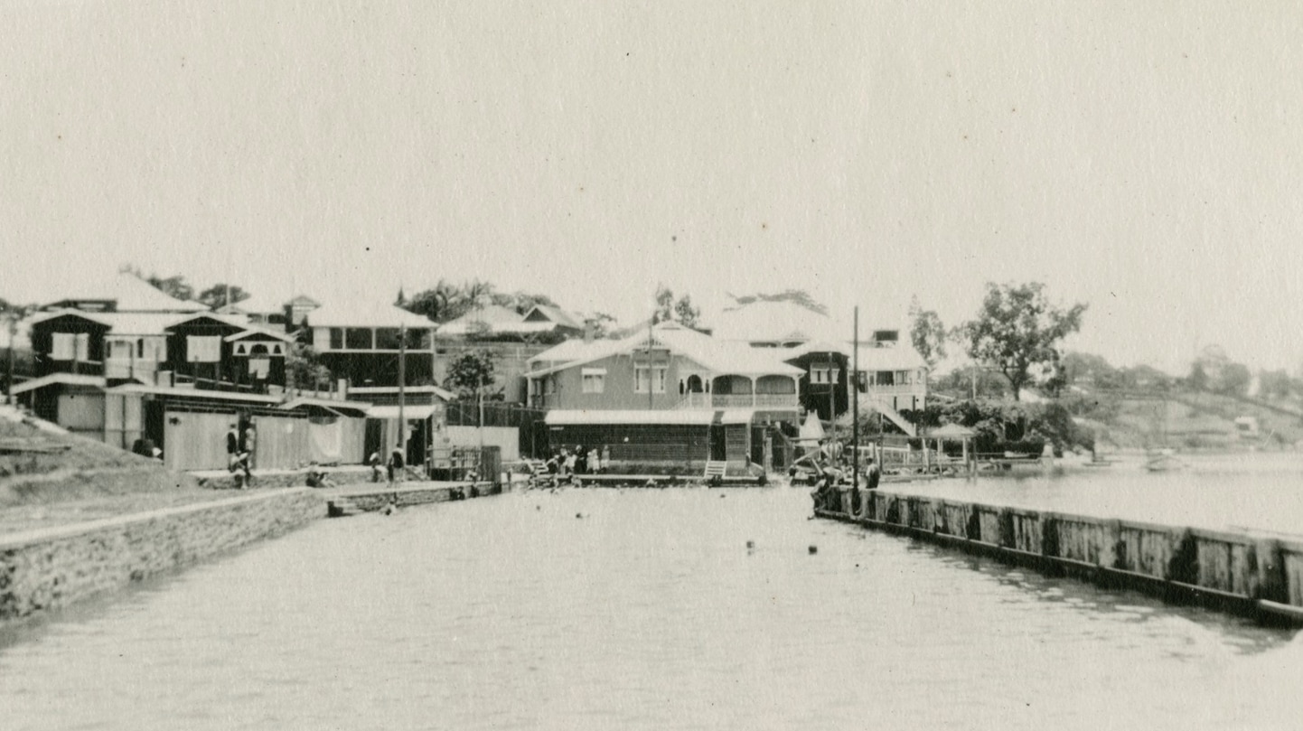 Mowbray Park Swimming Pool at East Brisbane, Queensland, ca. 1925
