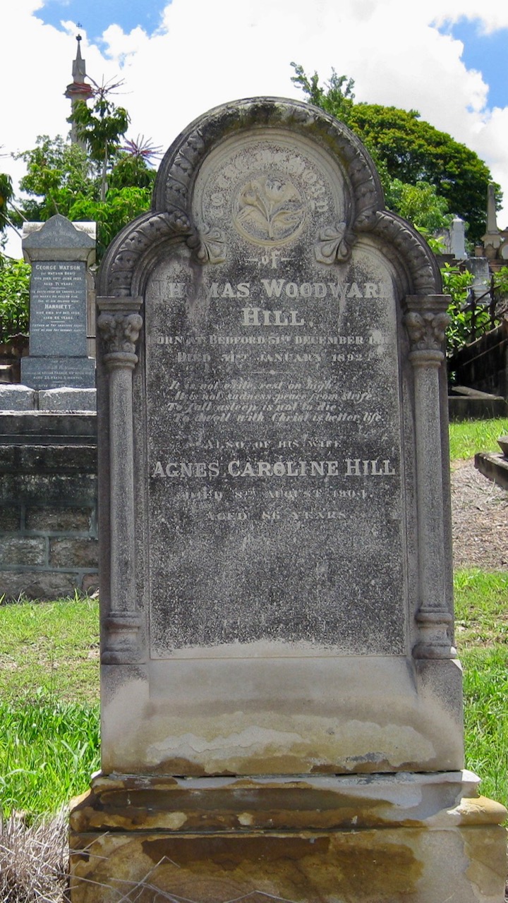 Thomas Woodward Hill and Agnes Caroline Rains' headstone